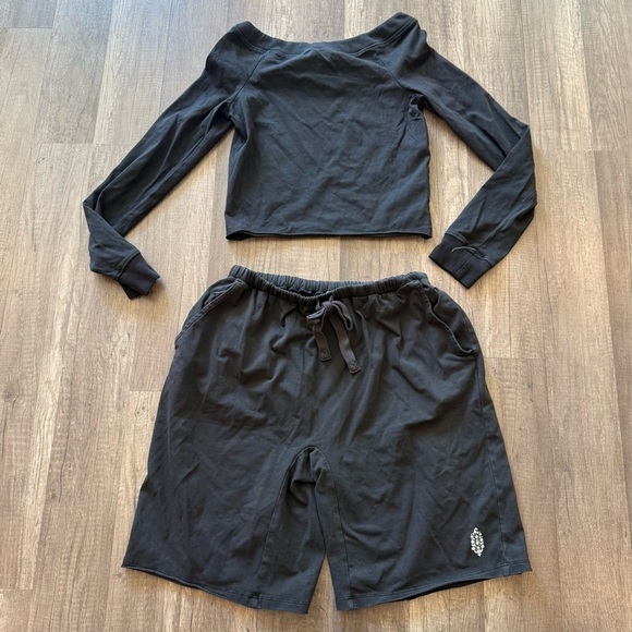 NWOT FREE PEOPLE Hot Shot Easy Set - Picture 4 of 15